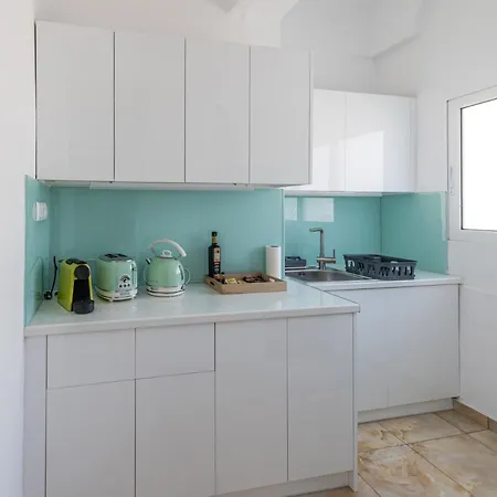 아파트호텔 Lucky (adults Only) 4*