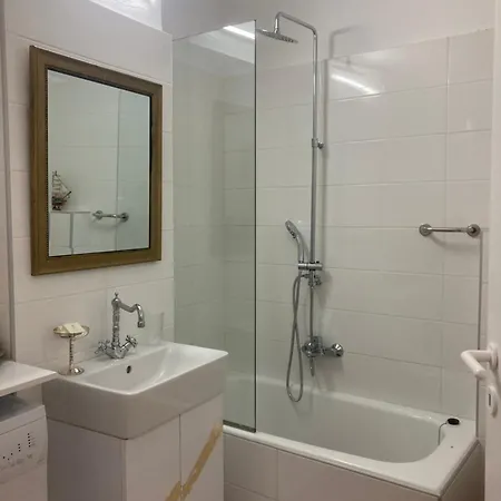 Lucky Suites (Adults Only) Ξενοδοχείο με διαμερίσματα Ρέθυμνο