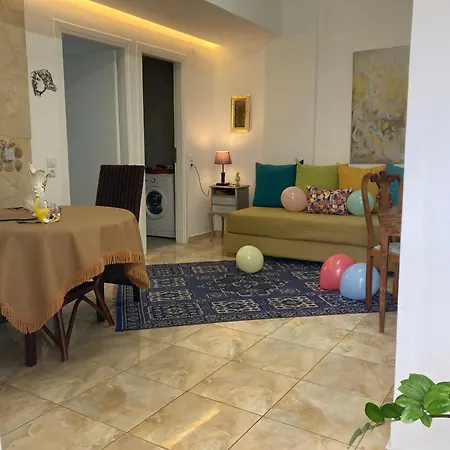 Lucky Suites-Adults-Only Elegant Stay Aparthotel *