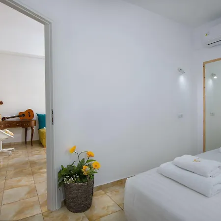 Lucky Suites (Adults Only) 4*