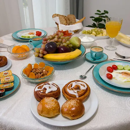 아파트호텔 Lucky (adults Only) 4*