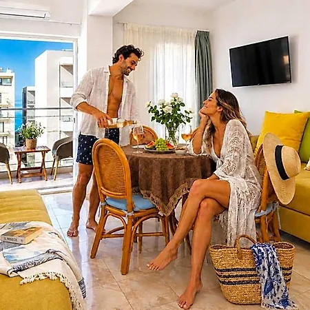 Lucky Premium Suites (Adults Only) 4*